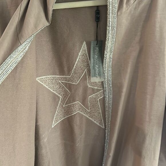 NWT Flora Ashley made in Italy taupe all day long hoodie sweatshirt with star de - Picture 4 of 7